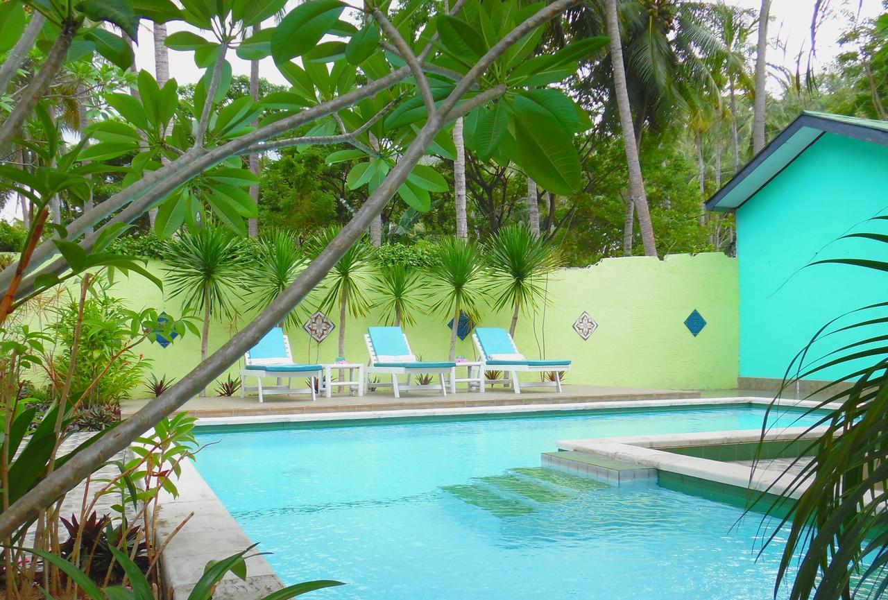 Lazy Monkey Hotel Senggigi Buitenkant foto
